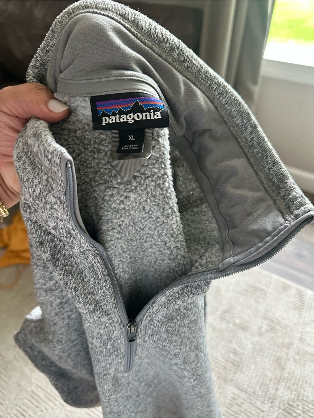 Patagonia Women's Heather Gray Quarter-Zip Fleece Pullover - Picture 3 of 13